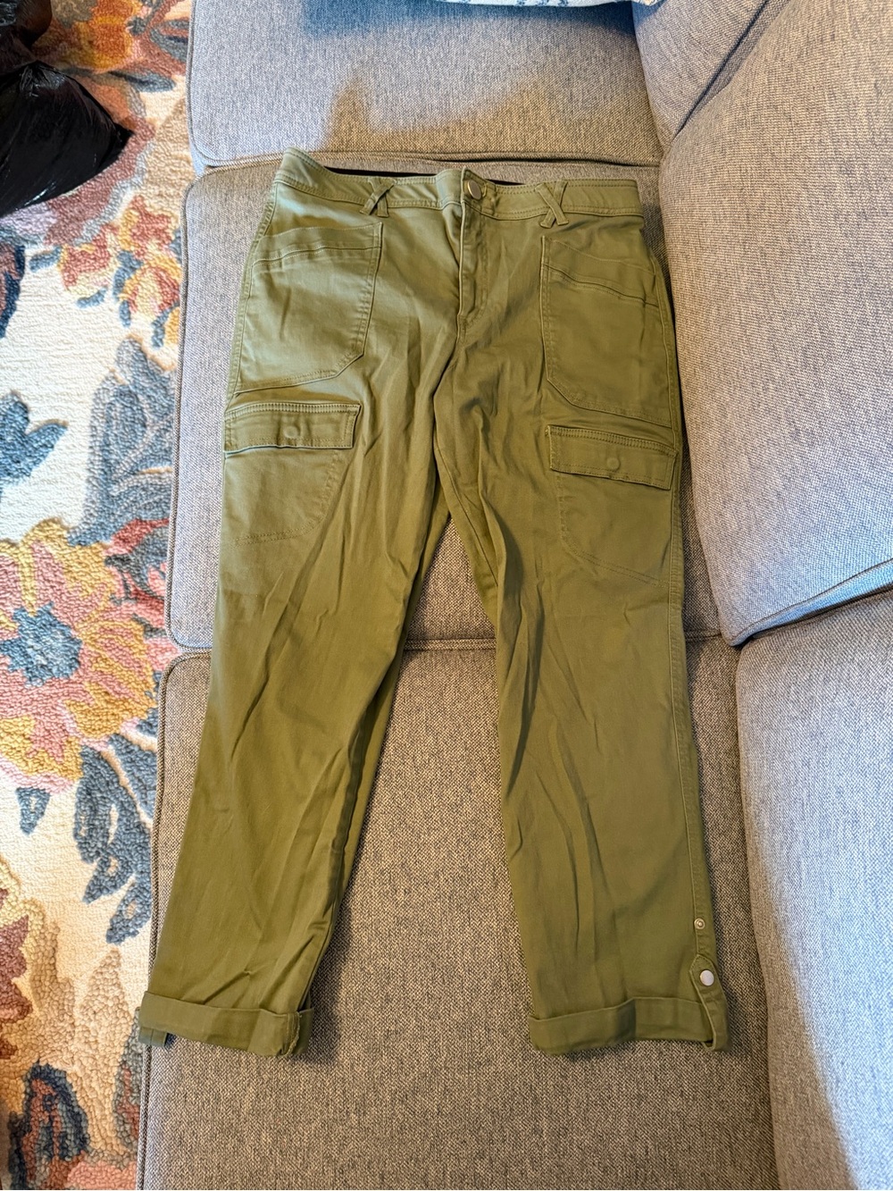 Women’s Green Cargo Pants - Casual Utility Style